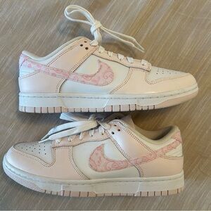 Nike Dunk 🌸 Pink Paisley